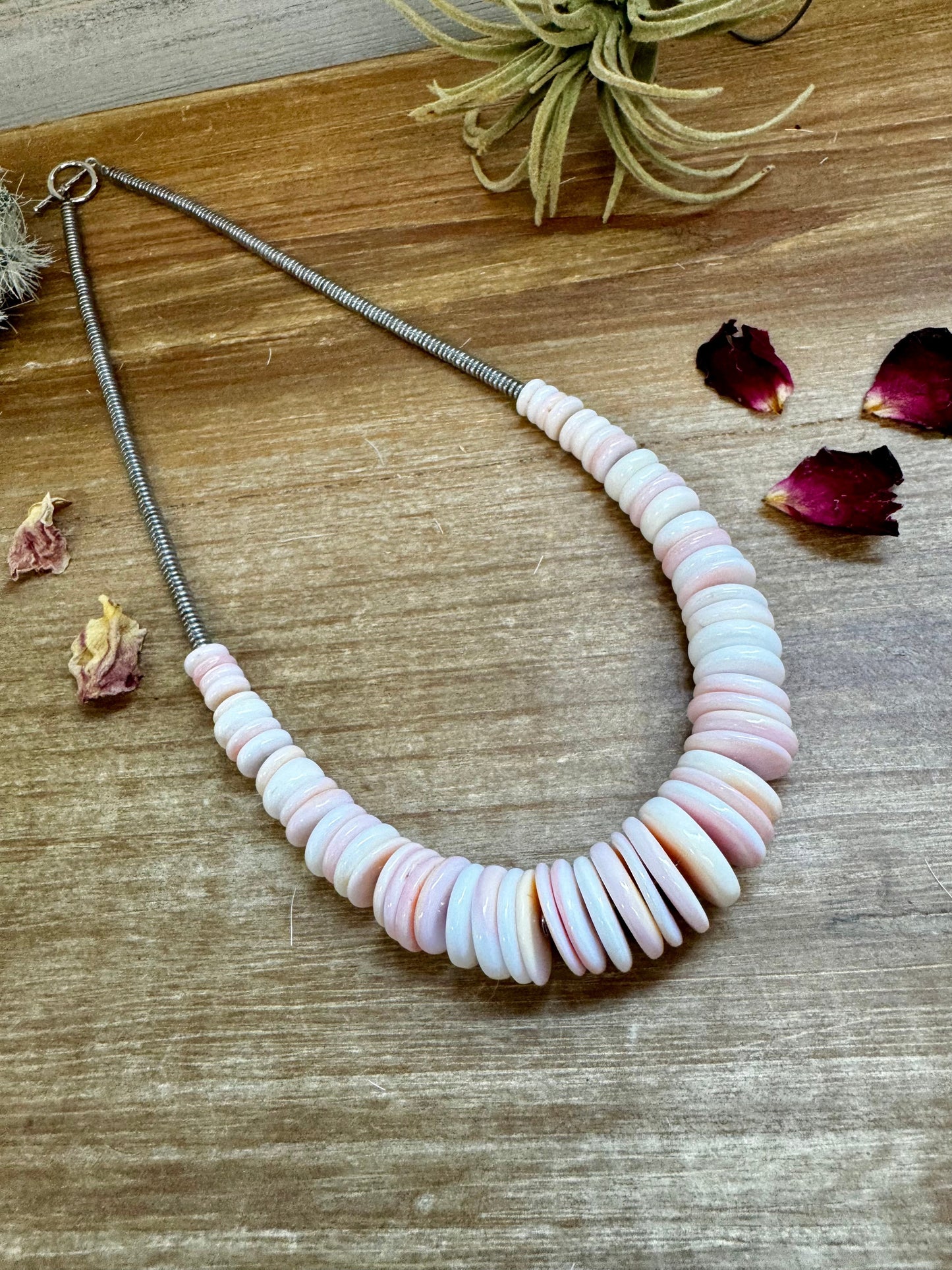 20 inch pink Conch necklace